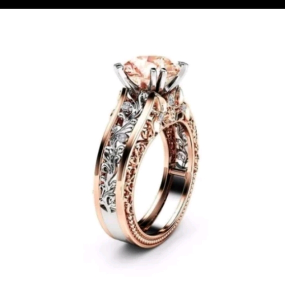 Ring - Picture 2 of 4